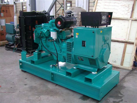 山海关200kw康明斯柴油发电机组图片 山海关200kw康明斯柴油发电机组图片